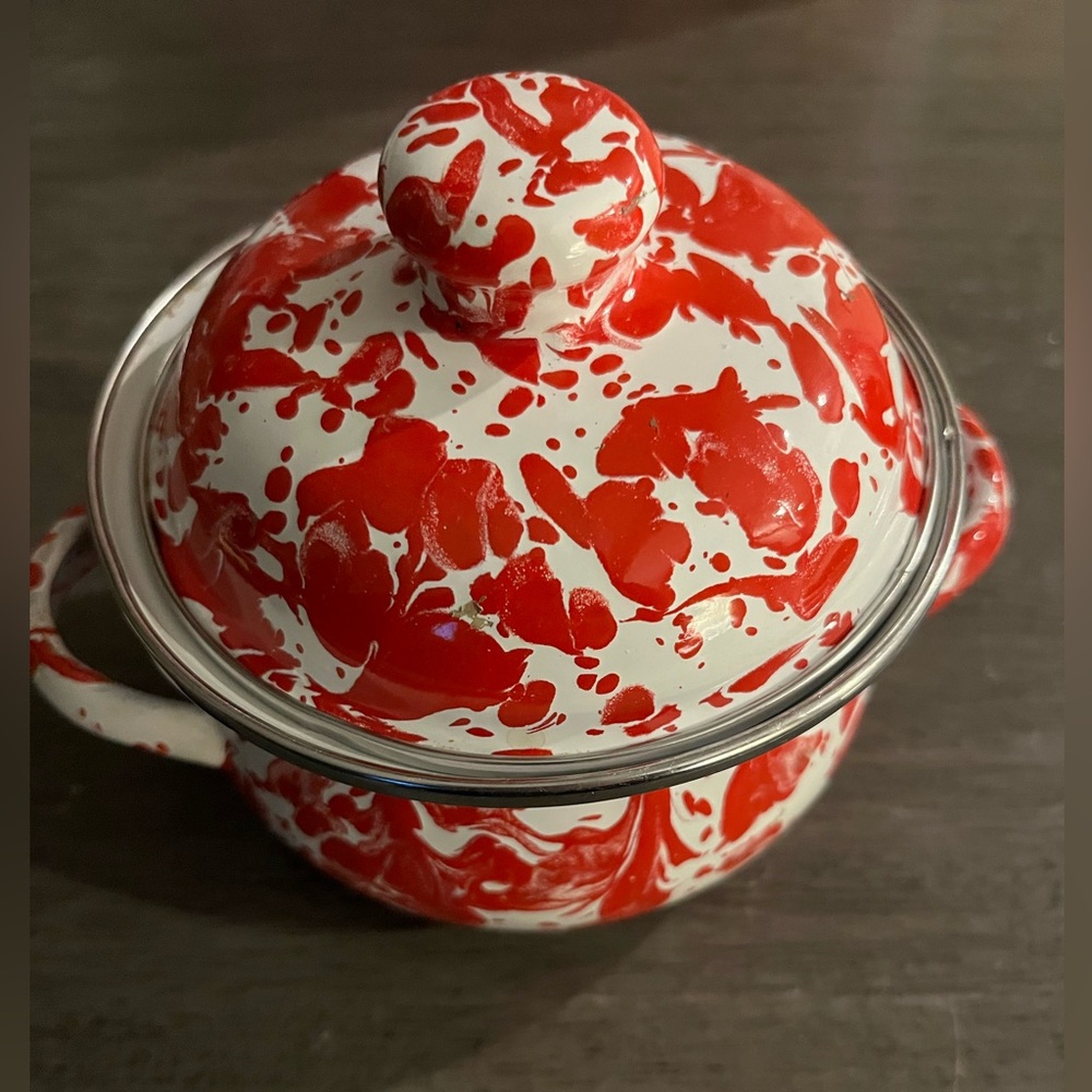 Mini Golden Rabbit Enamel Dutch Oven